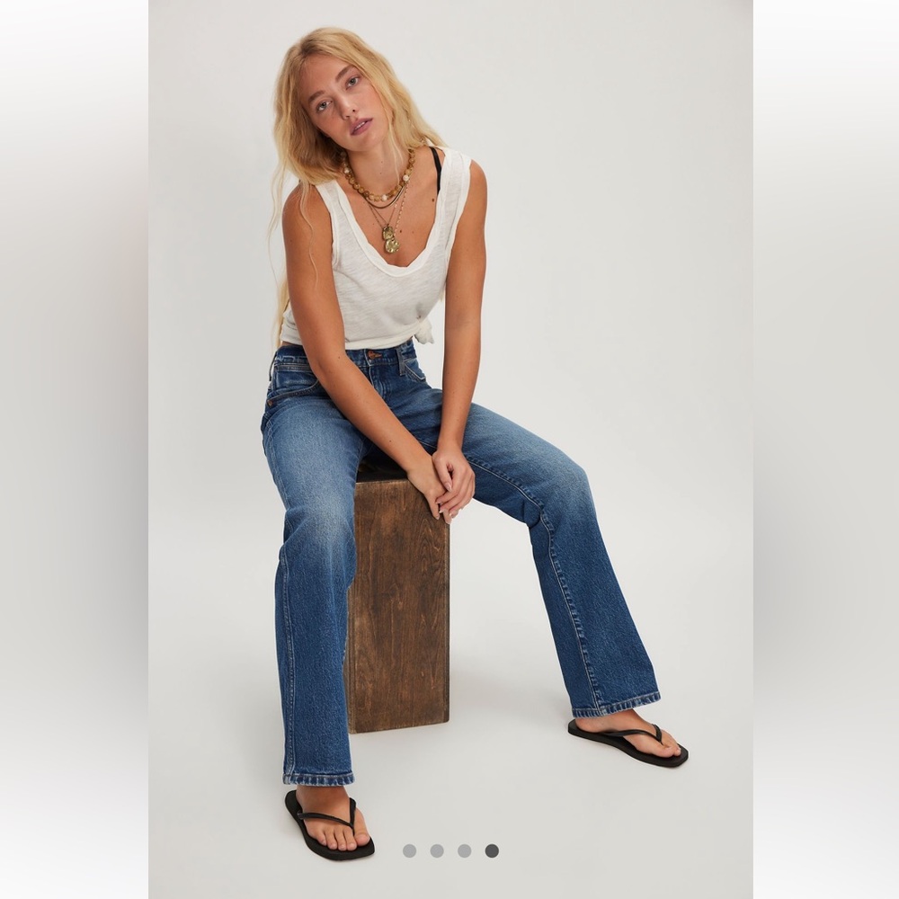 Wrangler x Lainey Boot Hugger Jeans